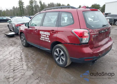 2017 Subaru Forester 2.5I z USA, uszkodzony, nr VIN JF2SJABC3HH541433
